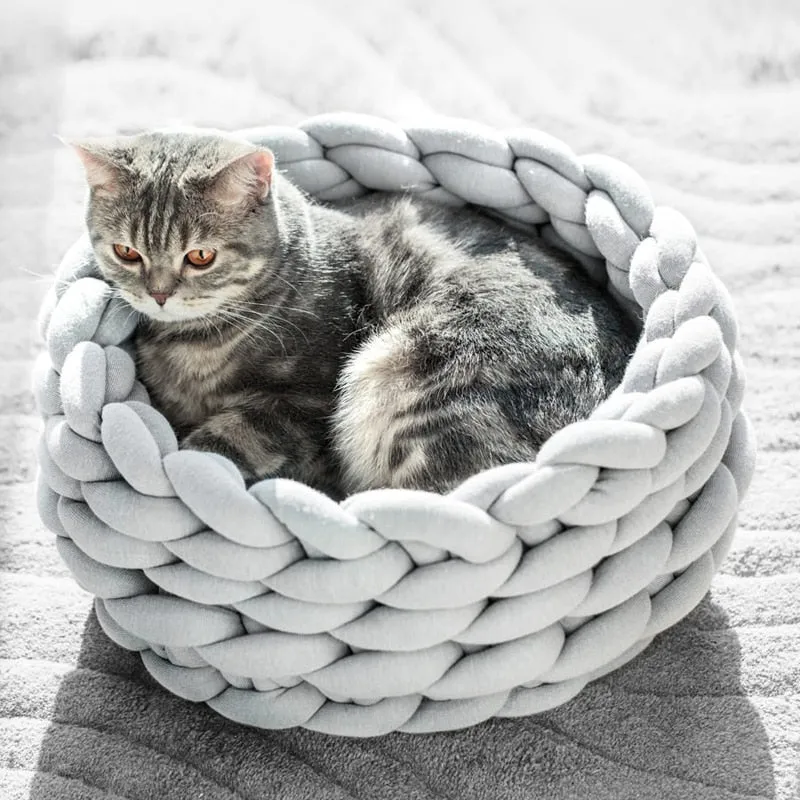 Braided Pet Bed Warming House Soft Nest Kennel Baskets Indoor Sleeping Cave Sofa