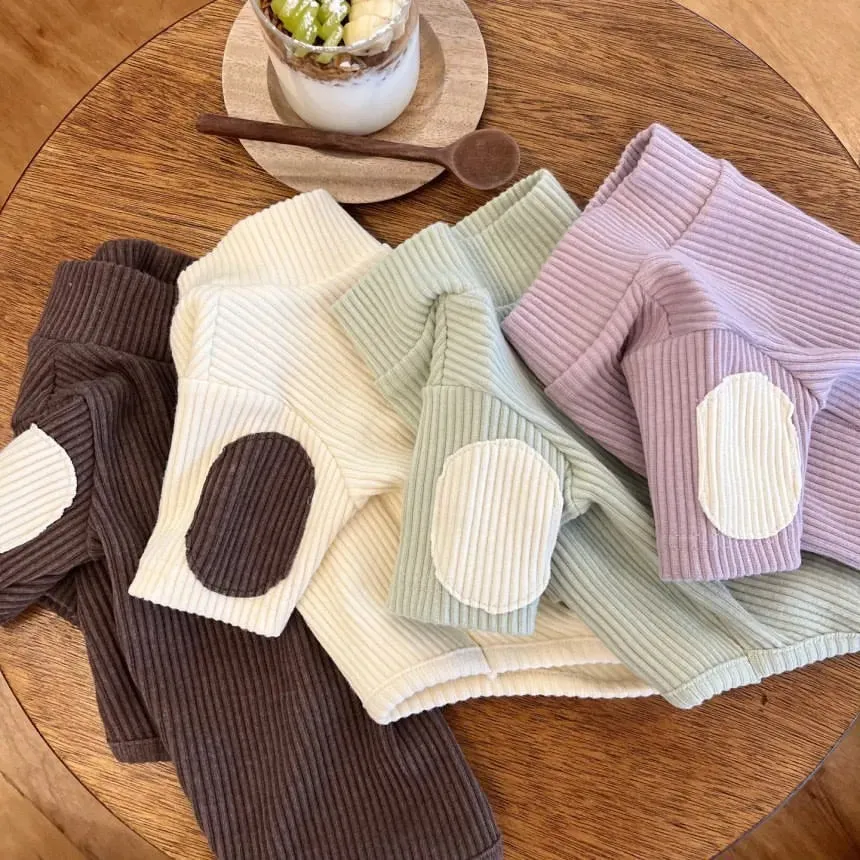 Dress Your Pup in Winter Elegance: Fashion Pet Dog Bottoming Shirt - Keep Your Furry Friend Cozy and Stylish with Teddy Warm Two-Legged Clothing! 🐾❄️
