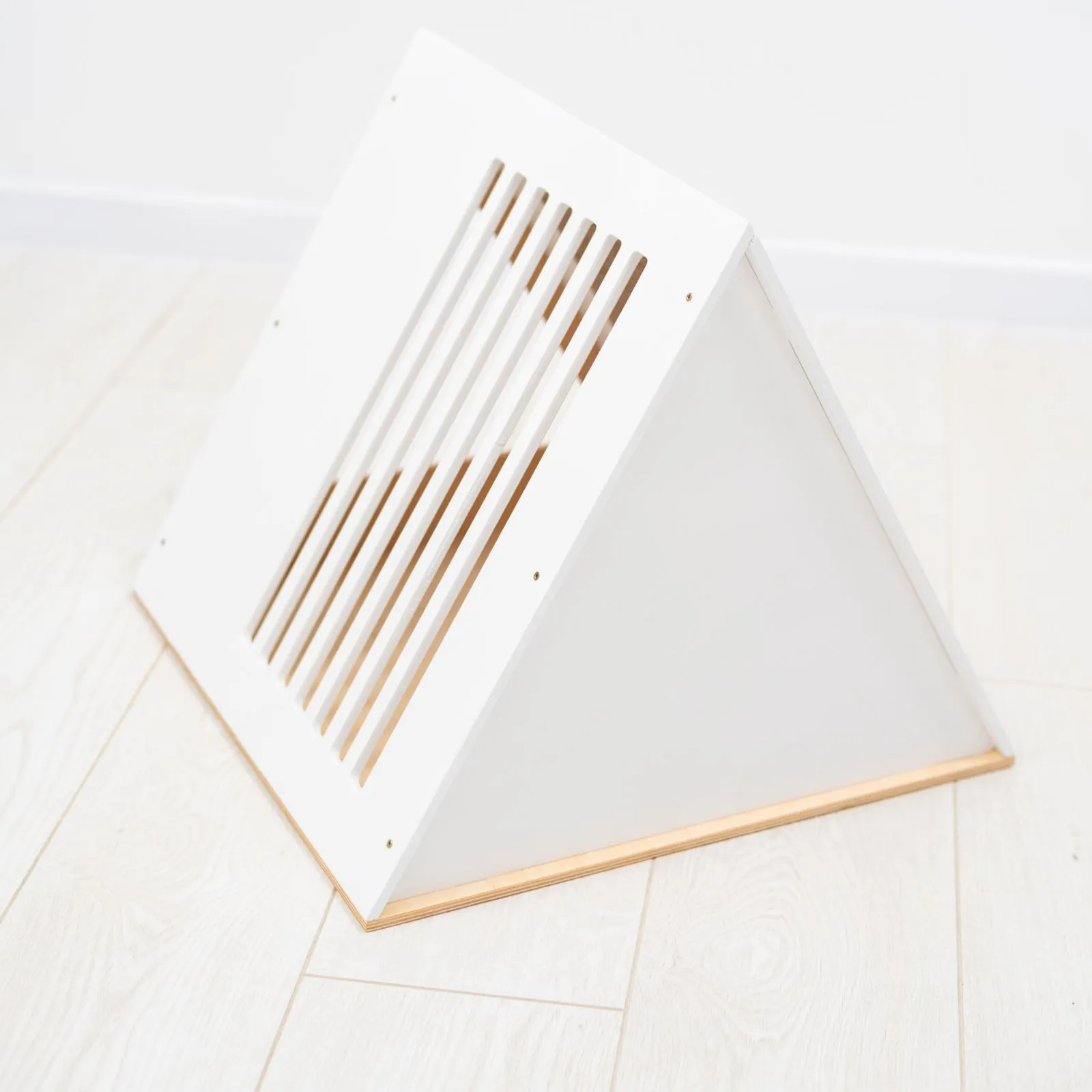 Stylish Wooden Cat Houses - White